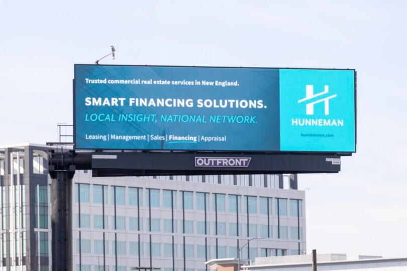 boston-commercial-real-estate-firm-hunneman-puts-its-name-up-in-lights-2, 1277787,